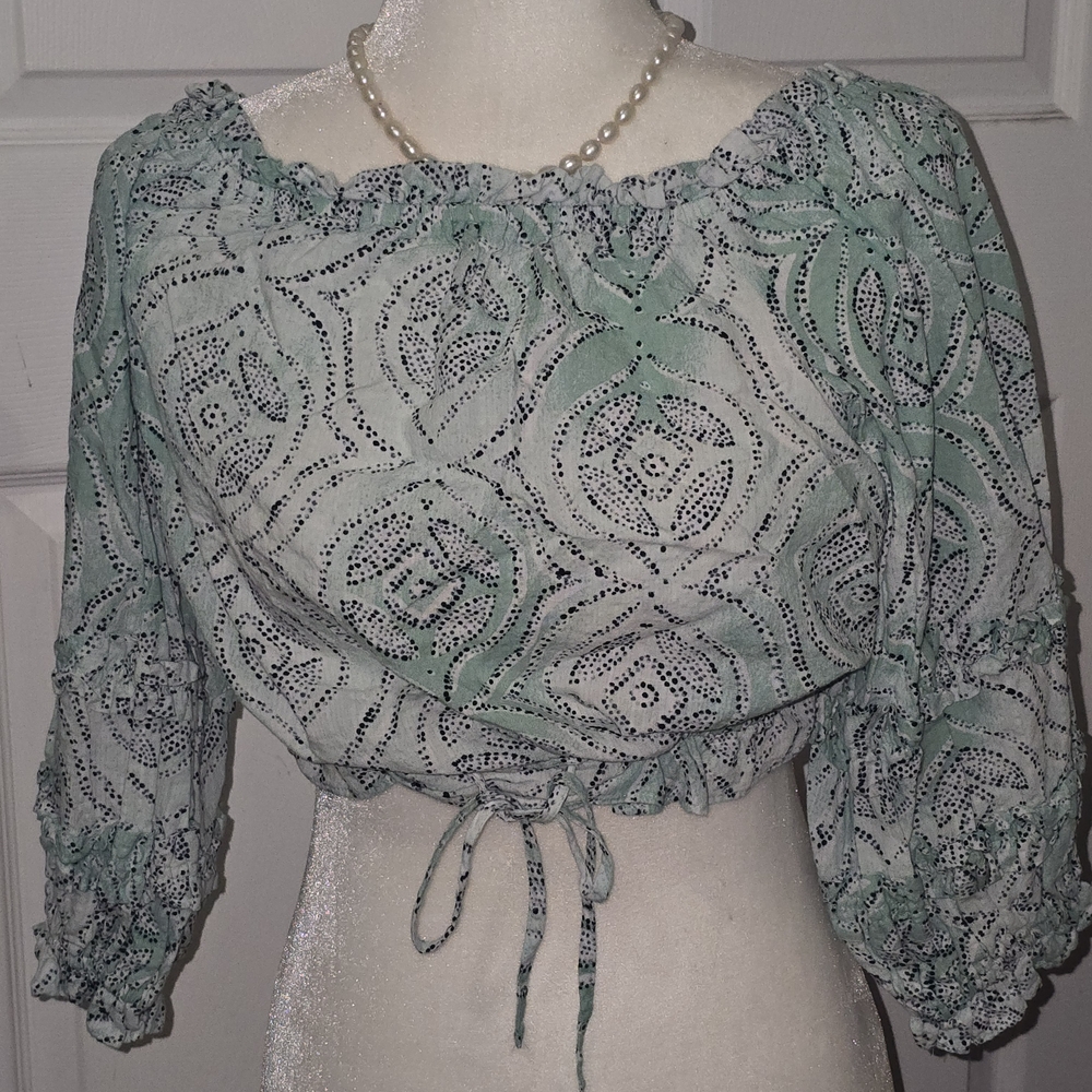 LC Lauren Conrad Green Ruched Tie Front Crop Blouse